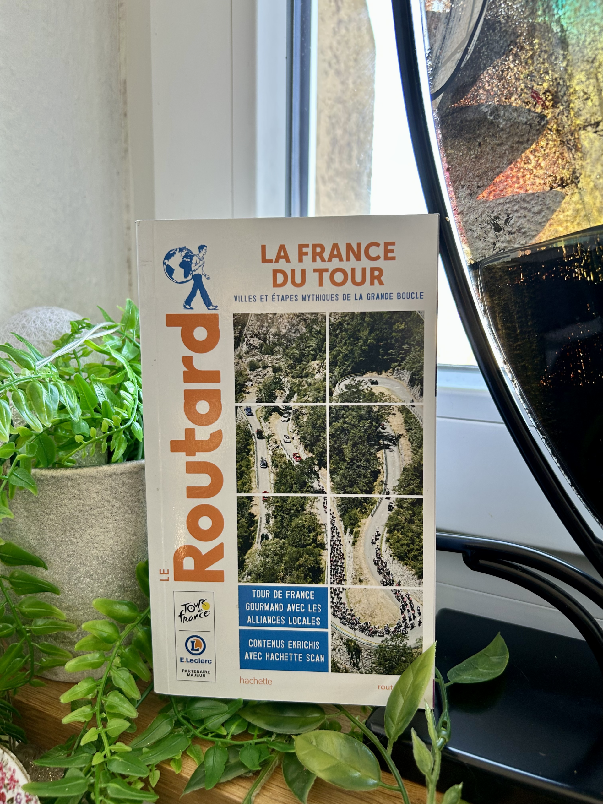 LA FRANCE DU TOUR – VILLES ET ÉTAPES MYTHIQUES DE LA GRANDE BOUCLE