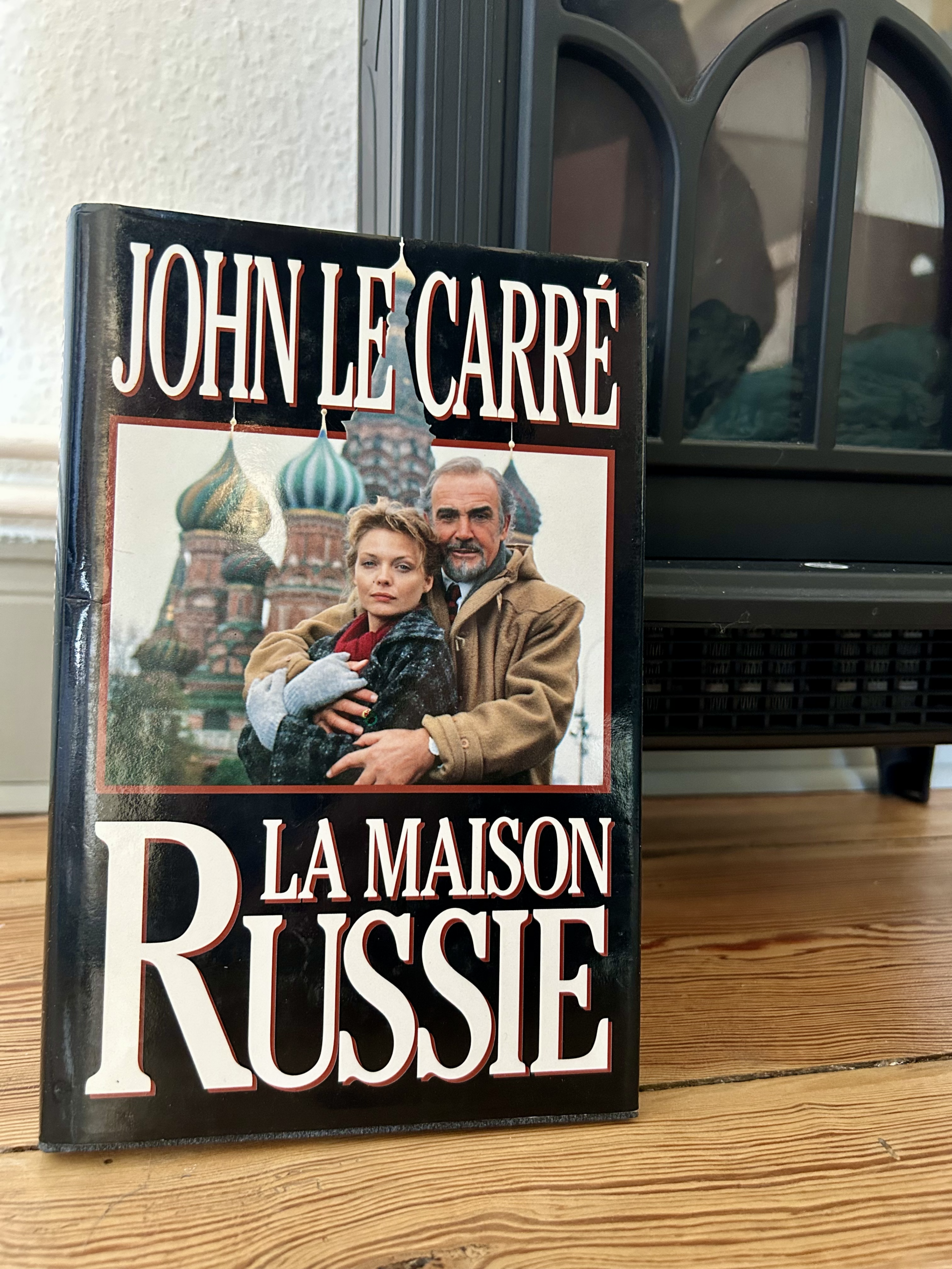 LA MAISON RUSSIE
