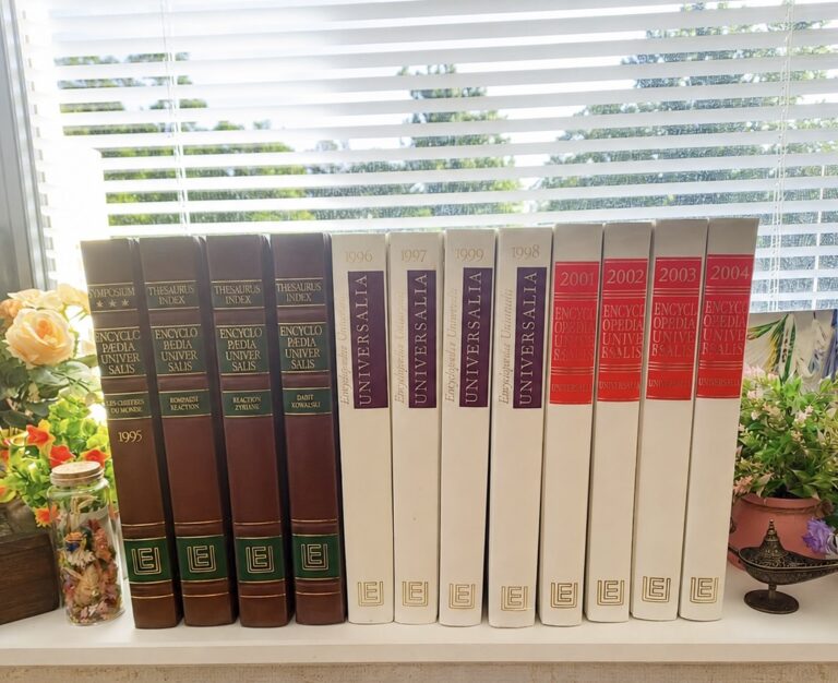 ENCYCLOPAEDIA UNIVERSALIS – COLLECTION